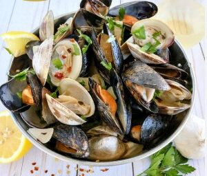 Seafood Sauté – Clams & Mussels